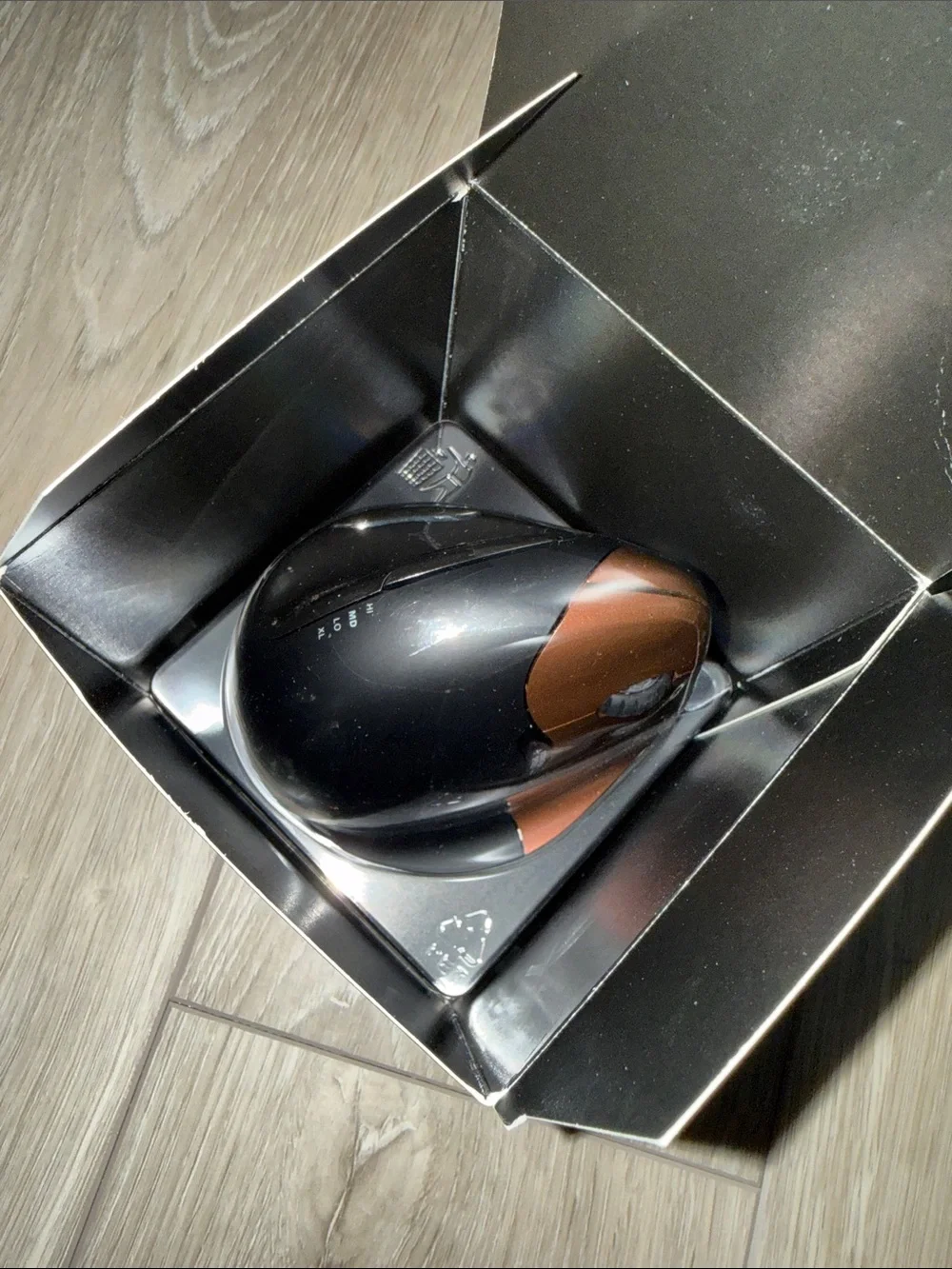 NWT Evoluent Vertical Wireless Mouse